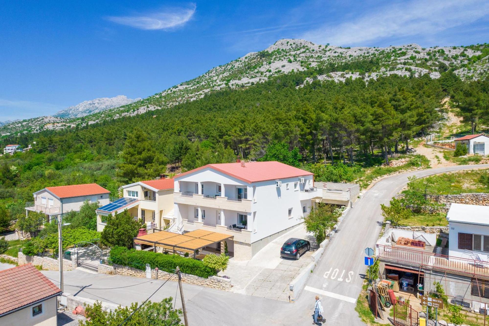 Apartmani Tomeri Starigrad Paklenica Exterior foto
